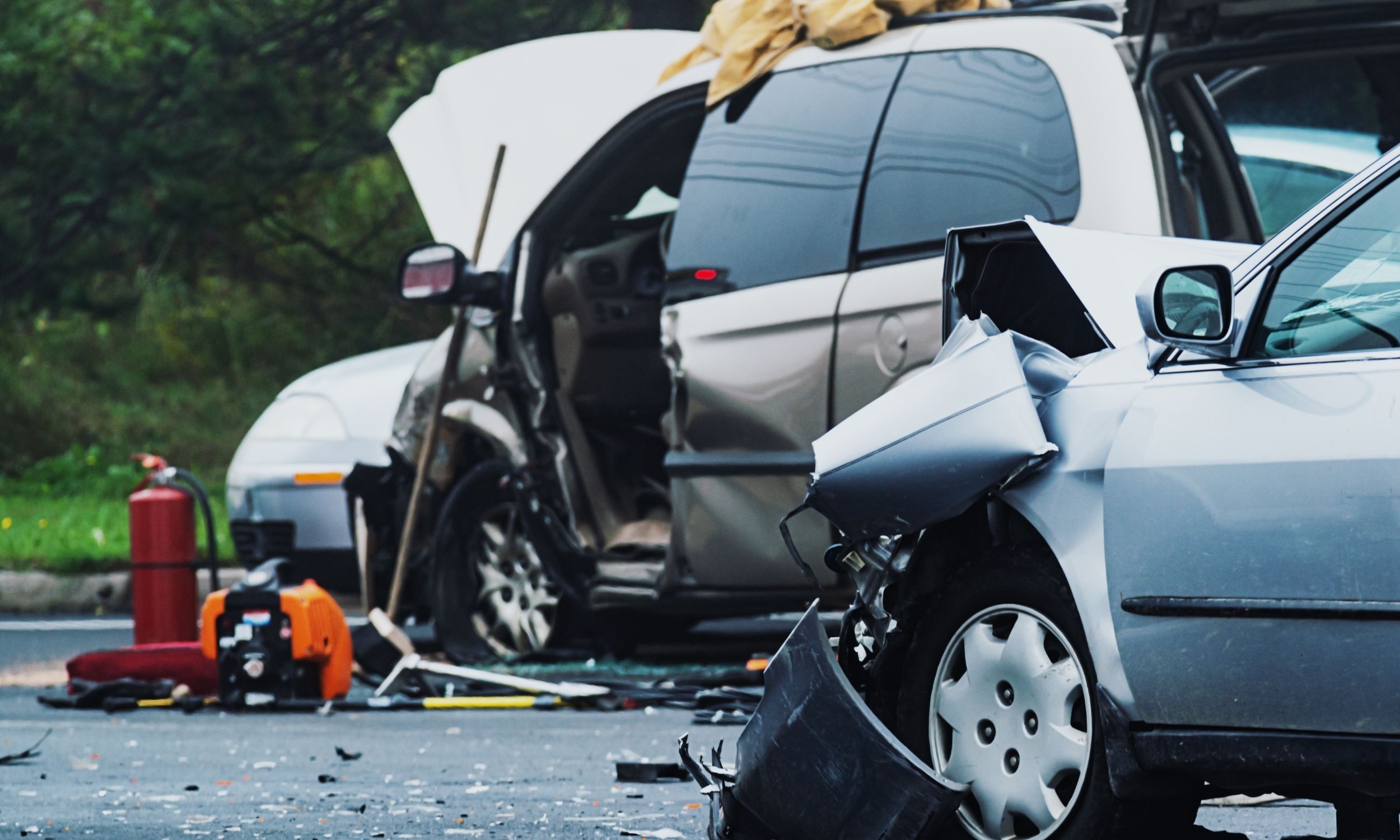 Roseville Car Accident Injures Multiple at Busy Douglas Boulevard Intersection