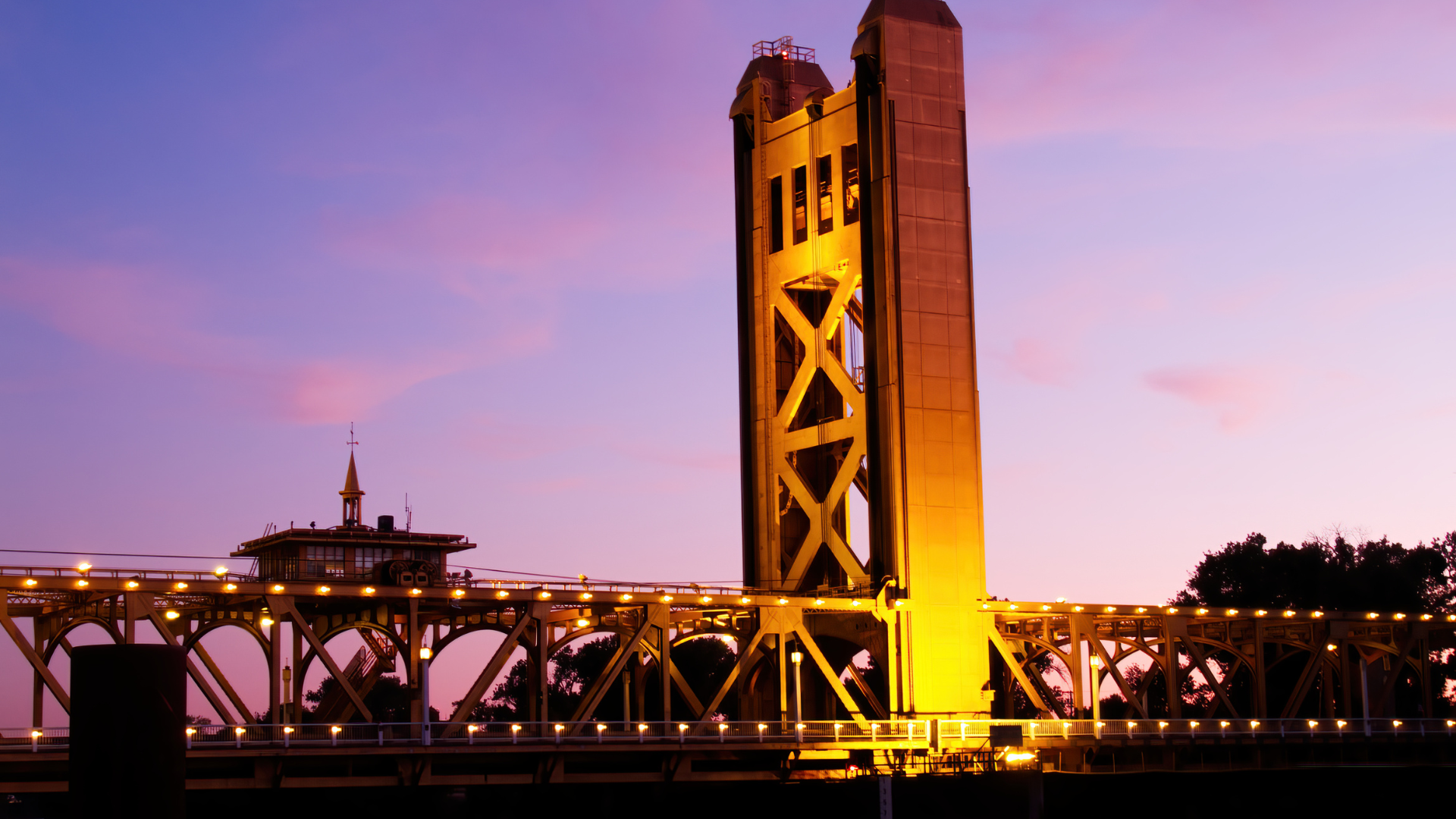 Two Sacramento PD Vehicles Involved in Collision in Natomas